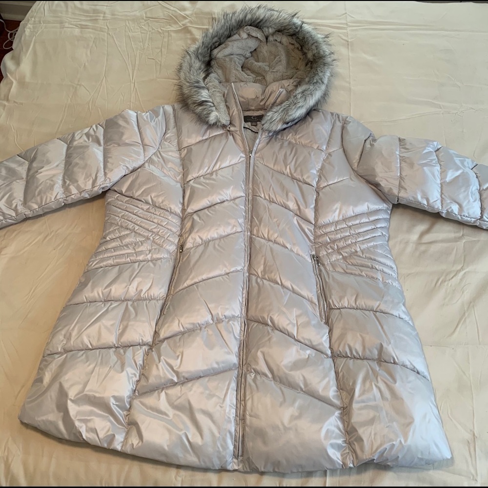 Gallery New York Silver Puffer Coat